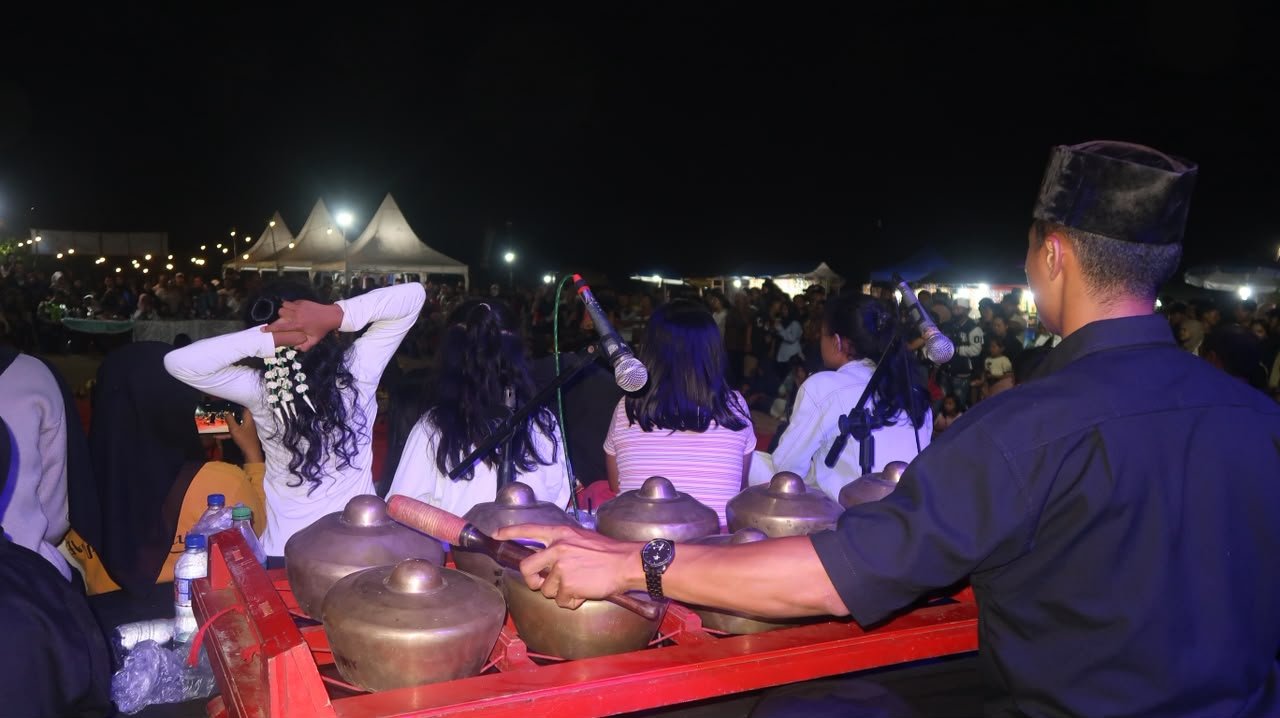 Aksara Karya